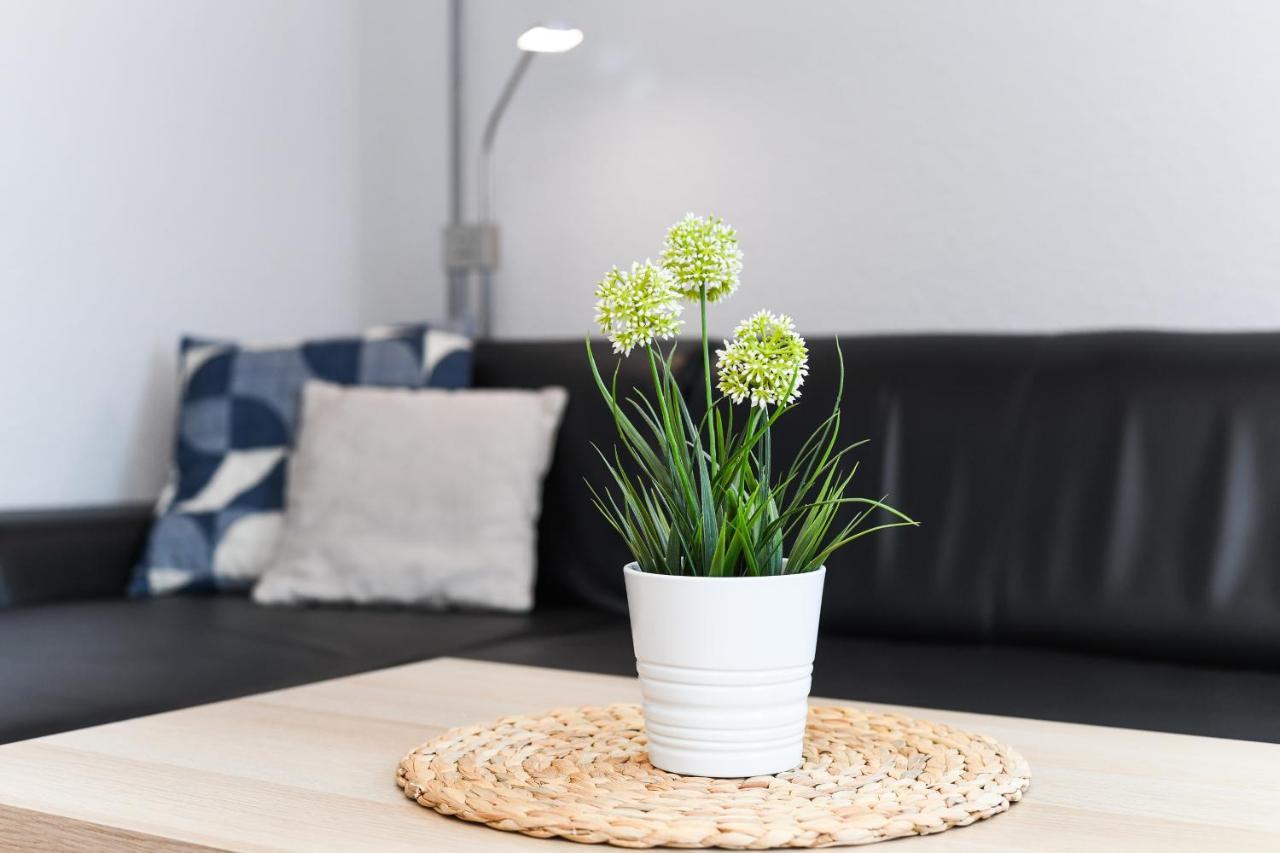 Ferienwohnungen Im Haus Flinthoern Neuharlingersiel Ngoại thất bức ảnh