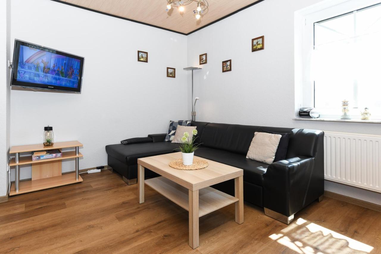 Ferienwohnungen Im Haus Flinthoern Neuharlingersiel Ngoại thất bức ảnh
